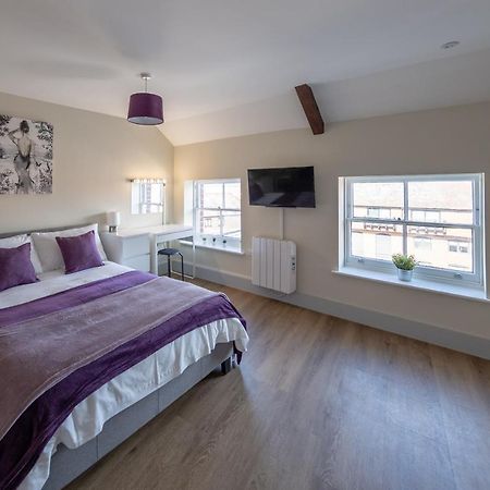 Isabella House - Hereford City Centre Aparthotel, By Rentmyhouse ภายนอก รูปภาพ